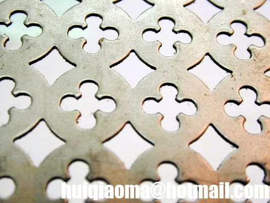 شاشة معدنية مزخرفة مثقبة زخرفية، ألواح معدنية بارزة ذات ثقوب خاصة
